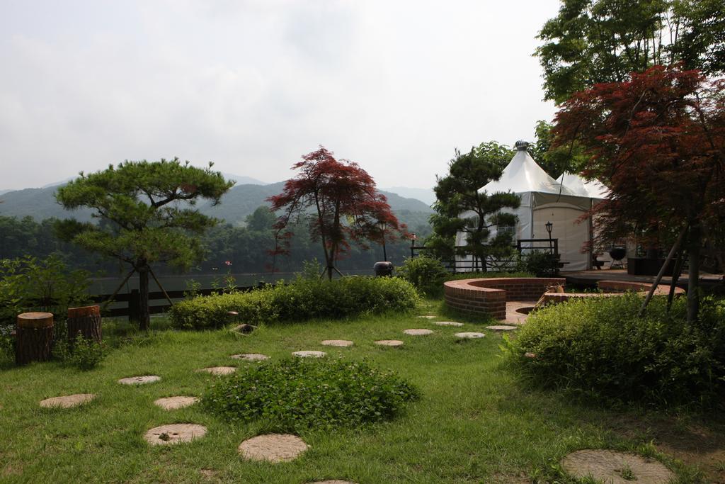 Moonlight Blue Pension Villa Gapyeong Exterior foto